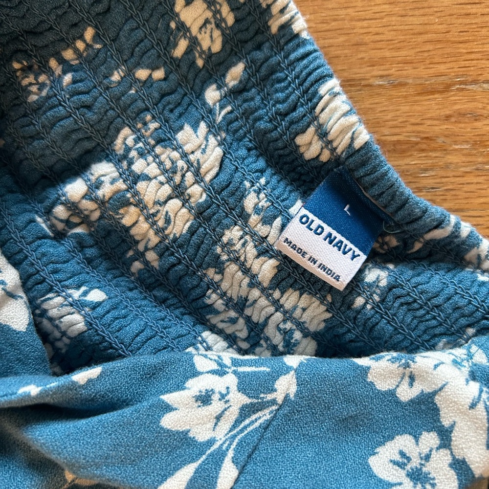 NWOT Flutter-Sleeve Crepe Midi Dress — Old Navy L - Picture 4 of 4